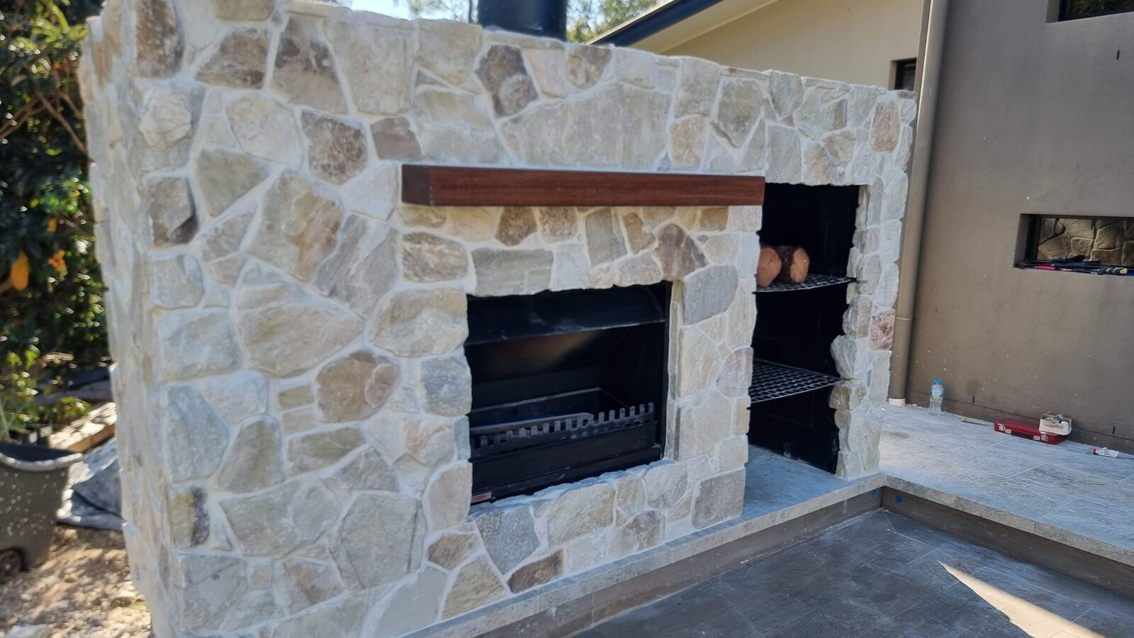 Fireplaces & BBQ Areas project by Stone Connection